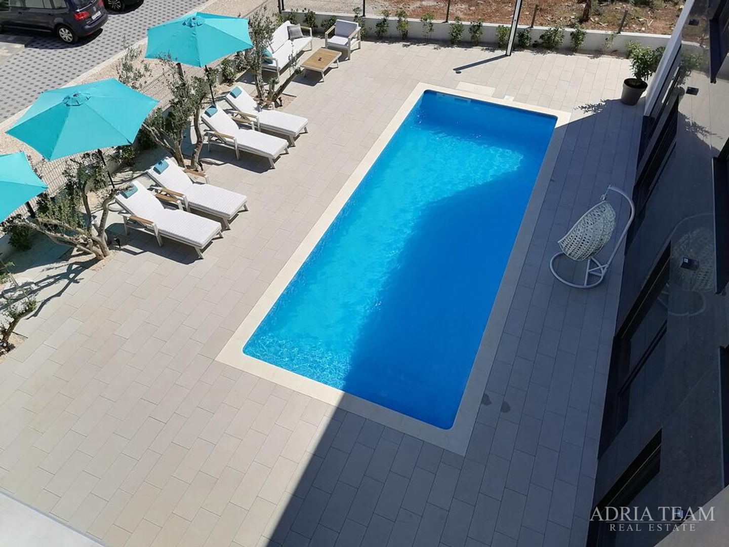 WOHNUNGEN IN EINER STADT VILLA MIT POOL, 250 M VOM MEER ENTFERNT, VIR - ZADAR