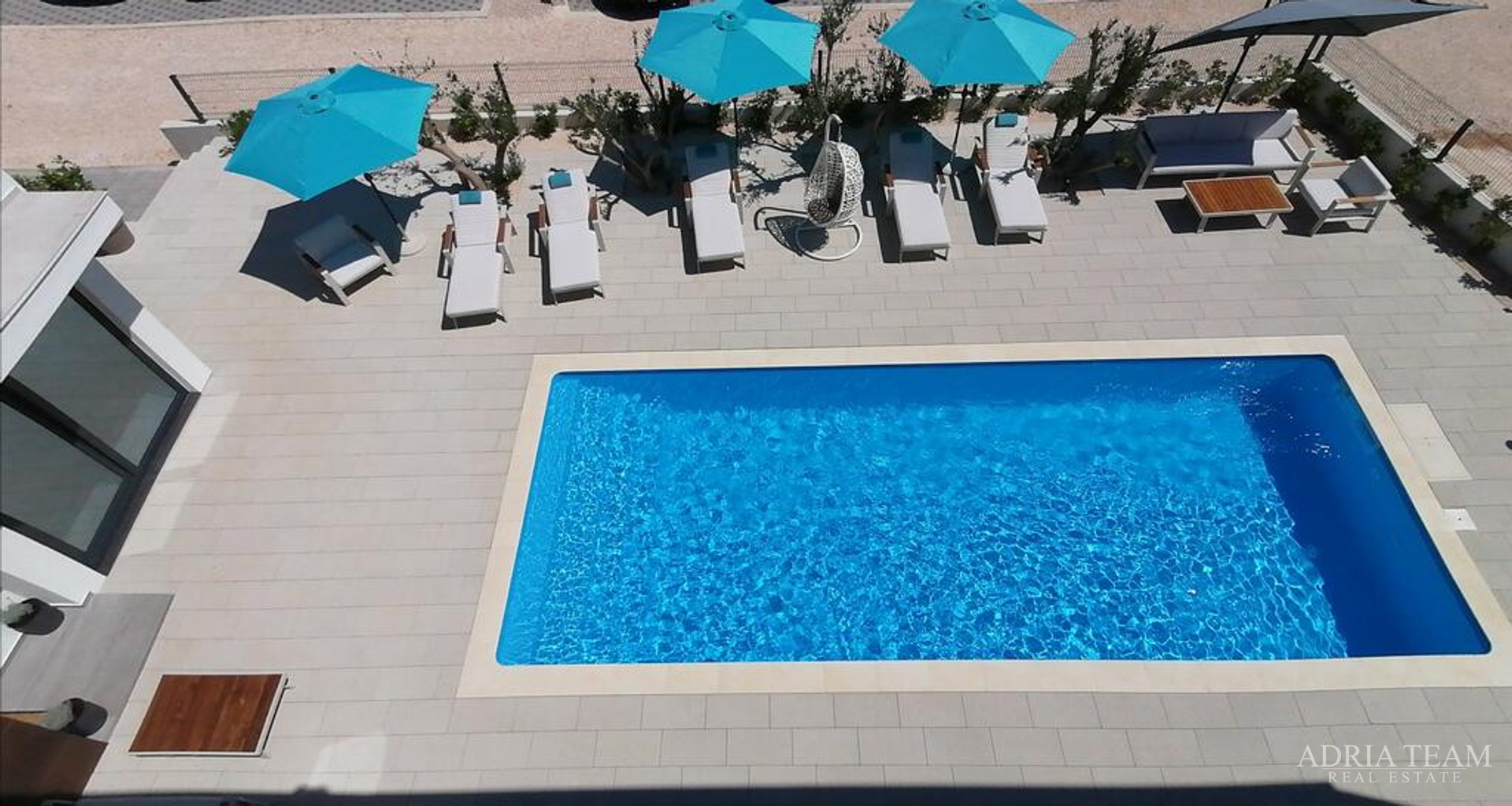 WOHNUNGEN IN EINER STADT VILLA MIT POOL, 250 M VOM MEER ENTFERNT, VIR - ZADAR