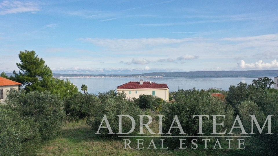 GREAT OPPORTUNITY!! BUILDING PLOT 80 m FROM THE SEA WITH SEA VIEW, BANJ - PAŠMAN