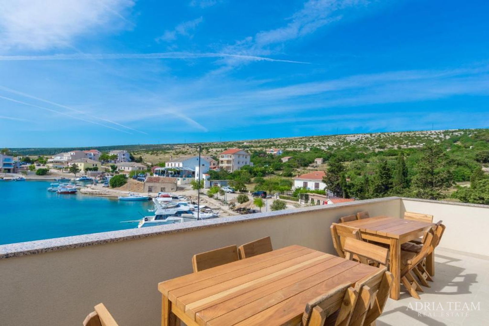 KUĆA U NIZU, PRVI RED DO MORA - ŠIMUNI, PAG