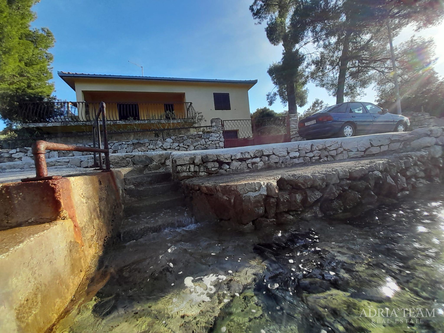 EKSKLUZIVNA PONUDA!! TOP POZICIJA!! PRVI RED DO MORA - KUĆA PRIZEMNICA S OTVORENIM POGLEDOM NA MORE, DRVENIK - DRVENIK VELIKI