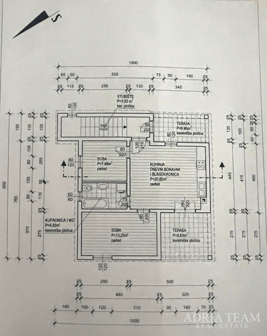 KUĆA S DVIJE STAMBENE JEDINICE, 50 m OD MORA - VIR, JUŽNA STRANA