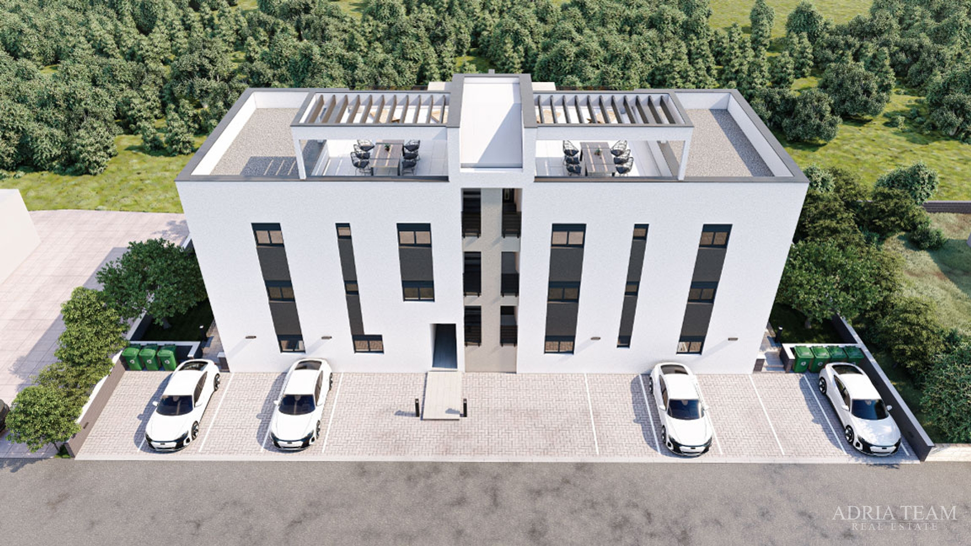 LJETNA AKCIJA! PENTHOUSE S KROVNOM TERASOM I POGLEDOM NA MORE, 400 m OD MORA, SABUNIKE - ZADAR