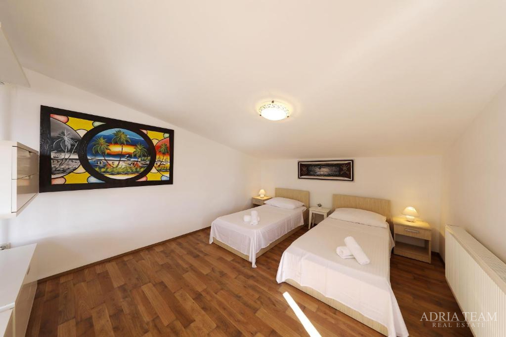 VILA S BAZENOM I POGLEDOM NA MORE, 600 m OD MORA, PRIVLAKA - ZADAR