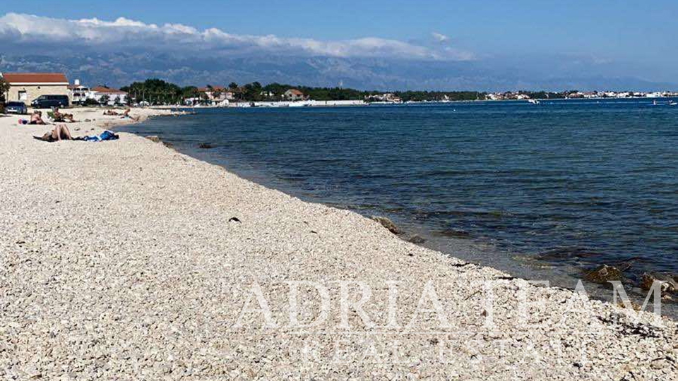 ONE-BEDROOM APARTMENT WITH SEA VIEW, FIRST ROW TO THE SEA, VIR