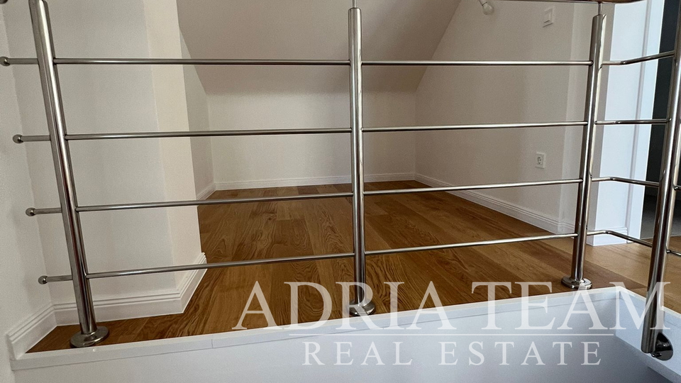 NOVO U PONUDI! PROLJETNA AKCIJA! APARTMANI S POGLEDOM NA MORE, 70 m OD MORA, POVLJANA - PAG