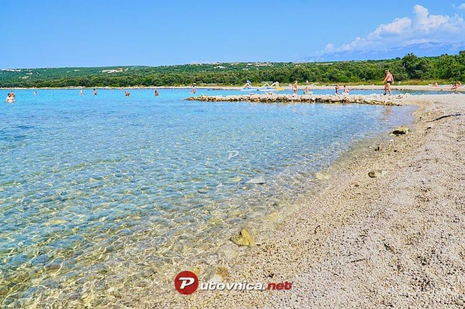 KUĆA S DESET STAMBENIH JEDINICA BLIZU CENTRA S POGLEDOM NA MORE - NOVALJA, PAG