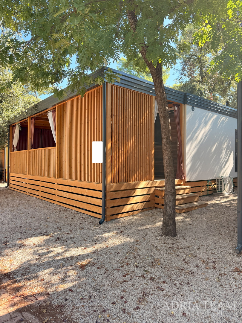 VOLL AUSGESTATTETES MOBILHEIM, 175 M VOM MEER ENTFERNT, AKTIONSPREIS! - BIOGRAD NA MORU