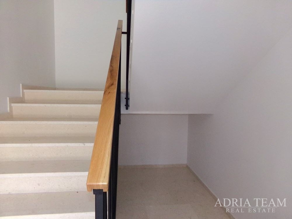 APARTMANI U NOVOGRADNJI - PAG, ŠIMUNI