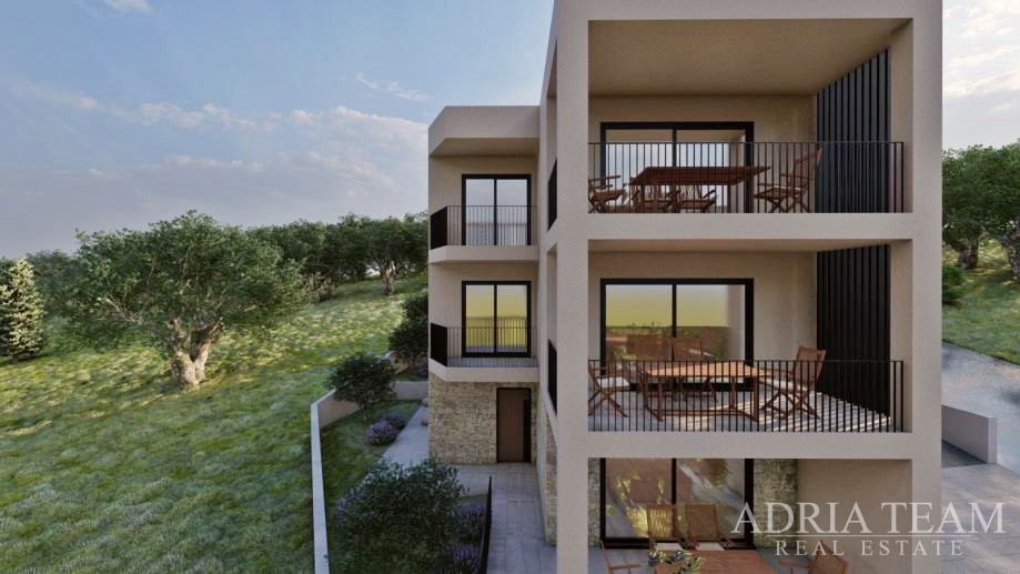 Luksuzni stan s pogledom na more i otoke