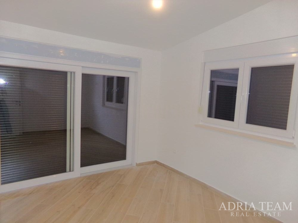 APARTMANI U NOVOGRADNJI - PAG, ŠIMUNI