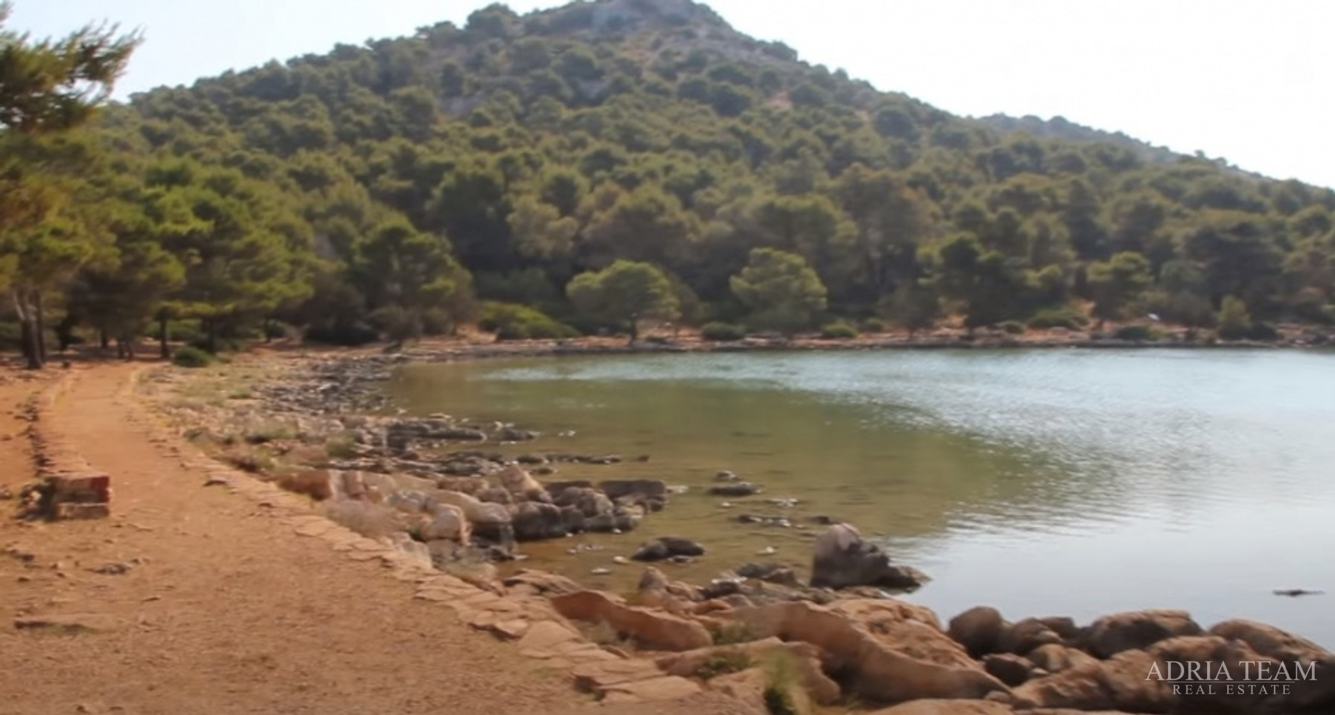 BUILDING PLOTS ON AN ISLAND NEAR ZADAR - FIRST LINE TO THE SEA