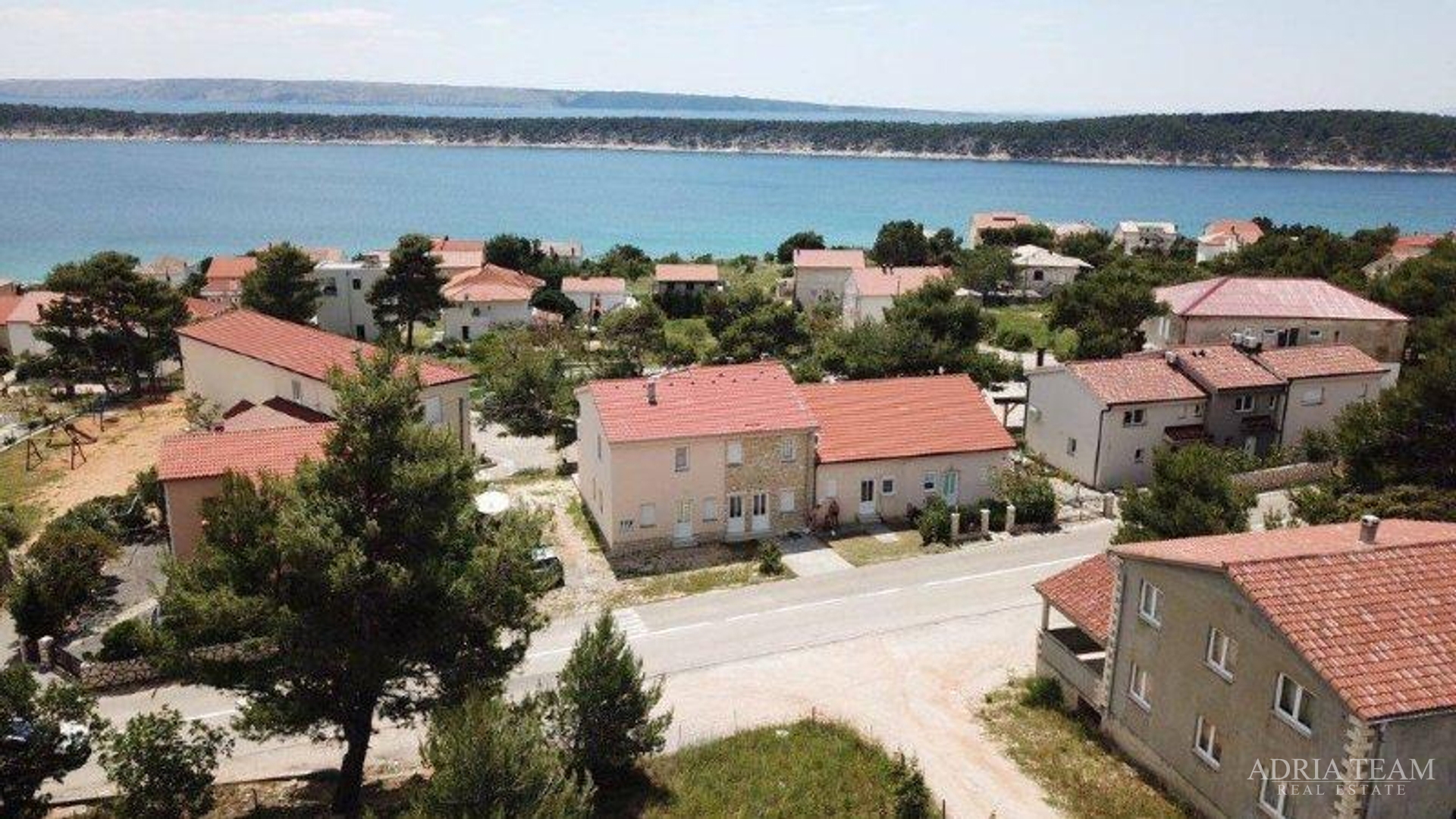 DVIJE APARTMANSKE KUĆE NA PRODAJU, OTOK RAB – BARBAT
