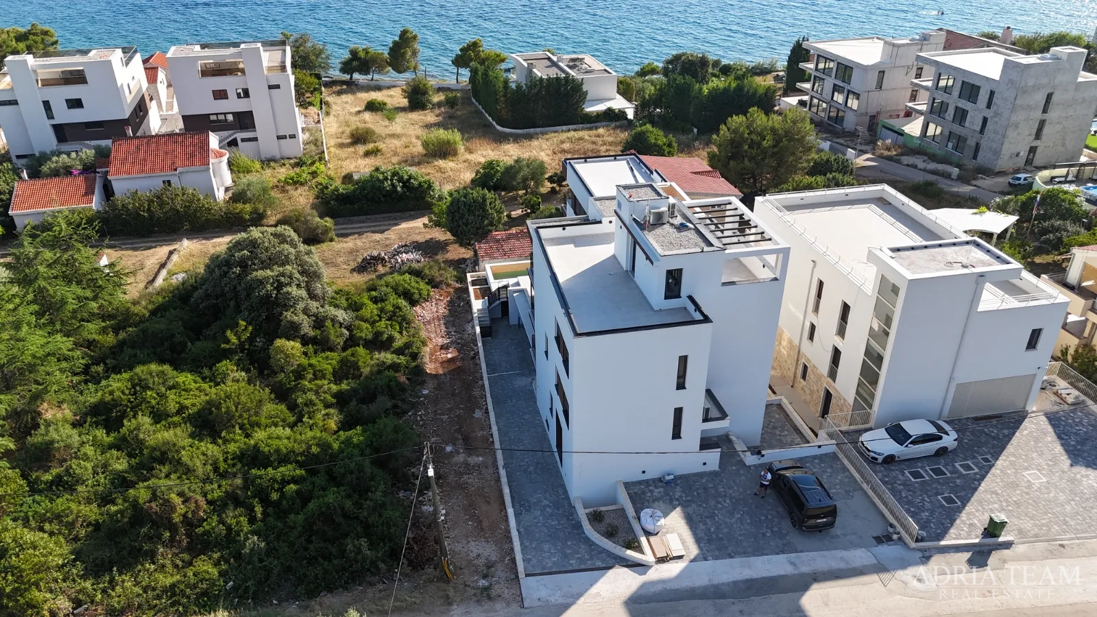 LUKSUZNI APARTMANI UDALJENI 80 m OD MORA, NOVOGRADNJA - KOŽINO