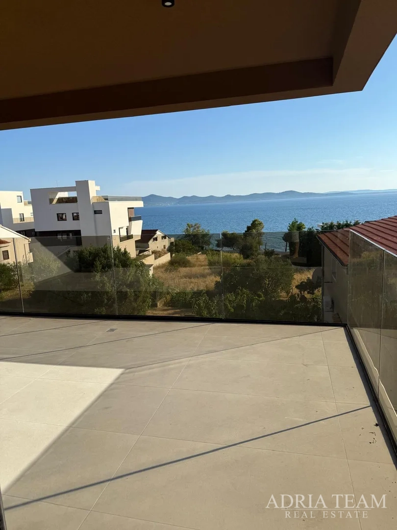 LUKSUZNI APARTMANI UDALJENI 80 m OD MORA, NOVOGRADNJA - KOŽINO