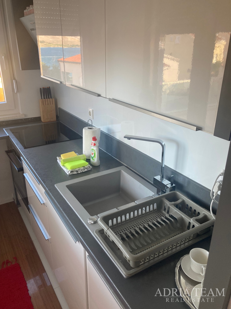 APARTMENT WITH A BEAUTIFUL SEA VIEW, 50 m FROM THE SEA - PAG