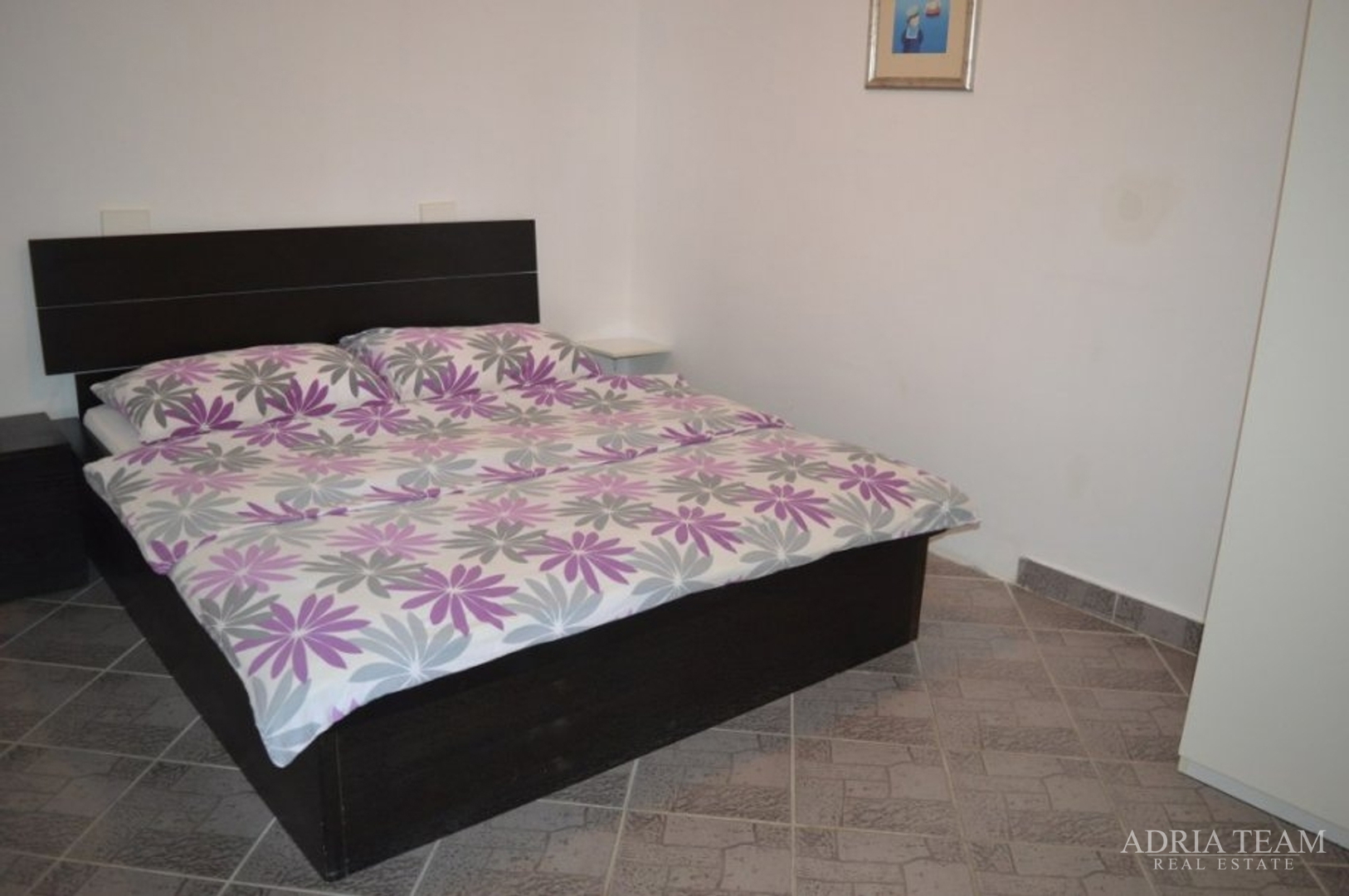 MASLENICA - KATNICA S 4 STANA + UGOSTITELJSKI OBJEKT, 1. RED DO MORA