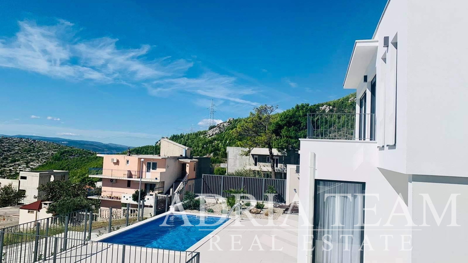 EXCLUSIVE VILLAS WITH POOL AND SEA VIEW, MAKARSKA - VELIKO BRDO