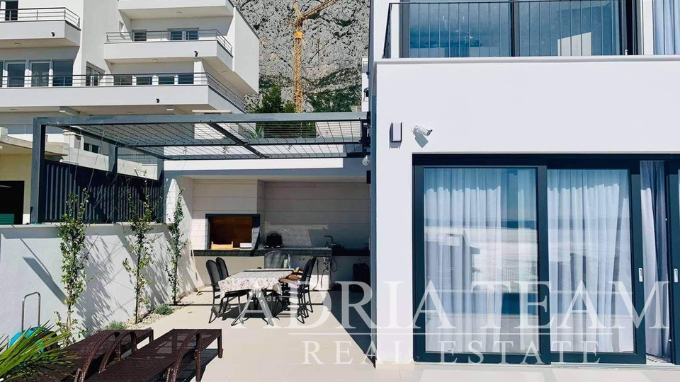 EXCLUSIVE VILLAS WITH POOL AND SEA VIEW, MAKARSKA - VELIKO BRDO