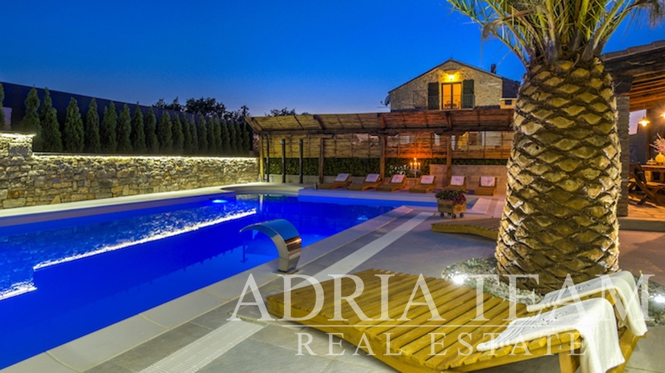 LUXURY STONE VILLA WITH POOL, NEAR ZADAR