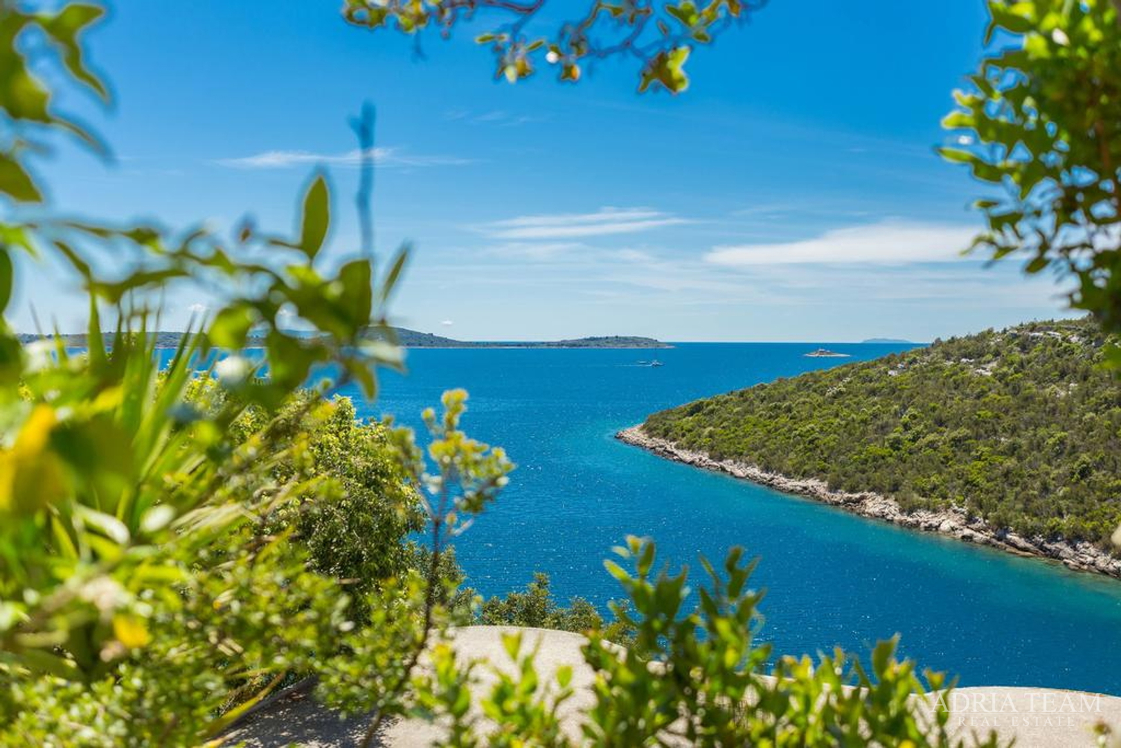 APARTMANSKA KUĆA, TROGIR