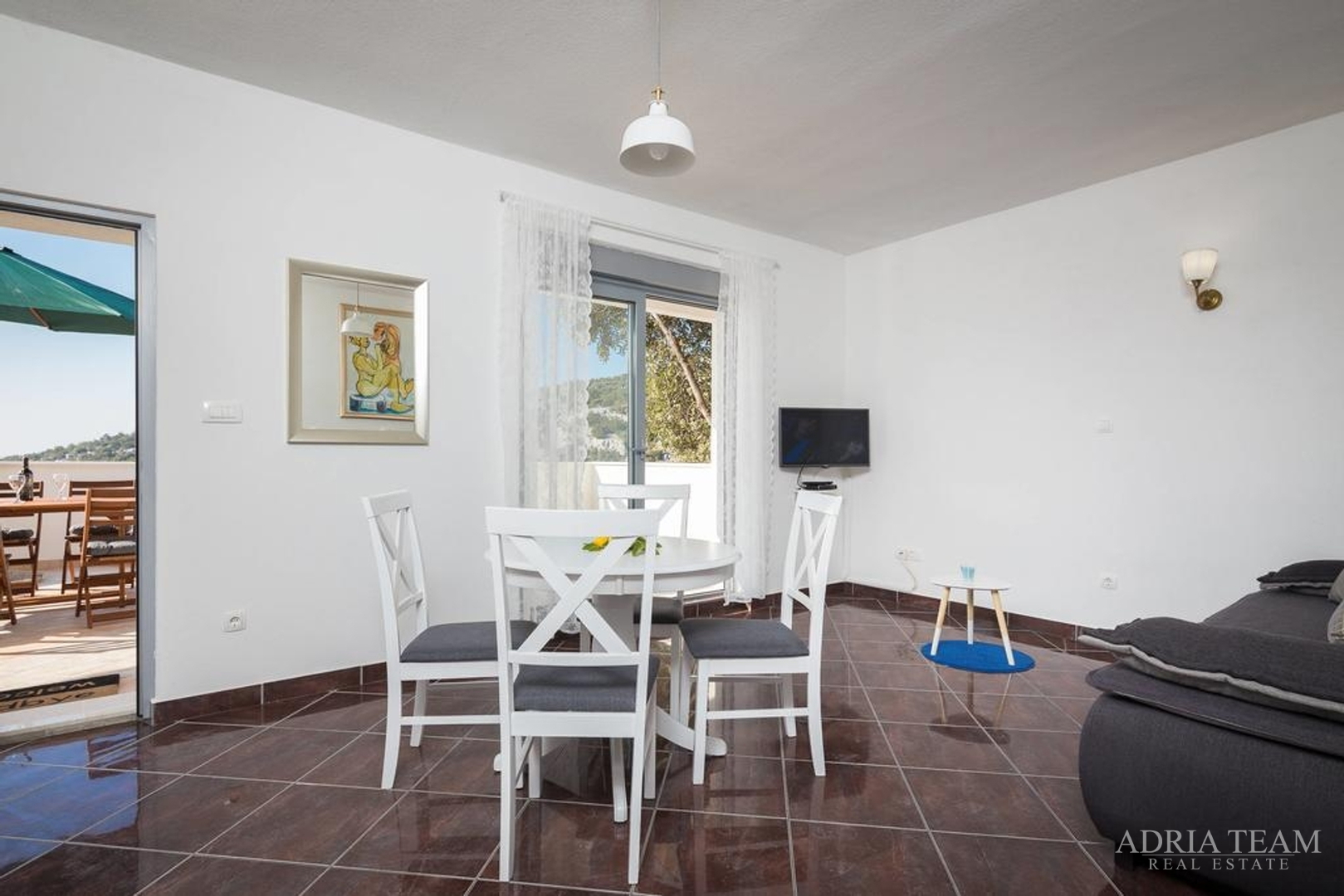 APARTMANSKA KUĆA, TROGIR