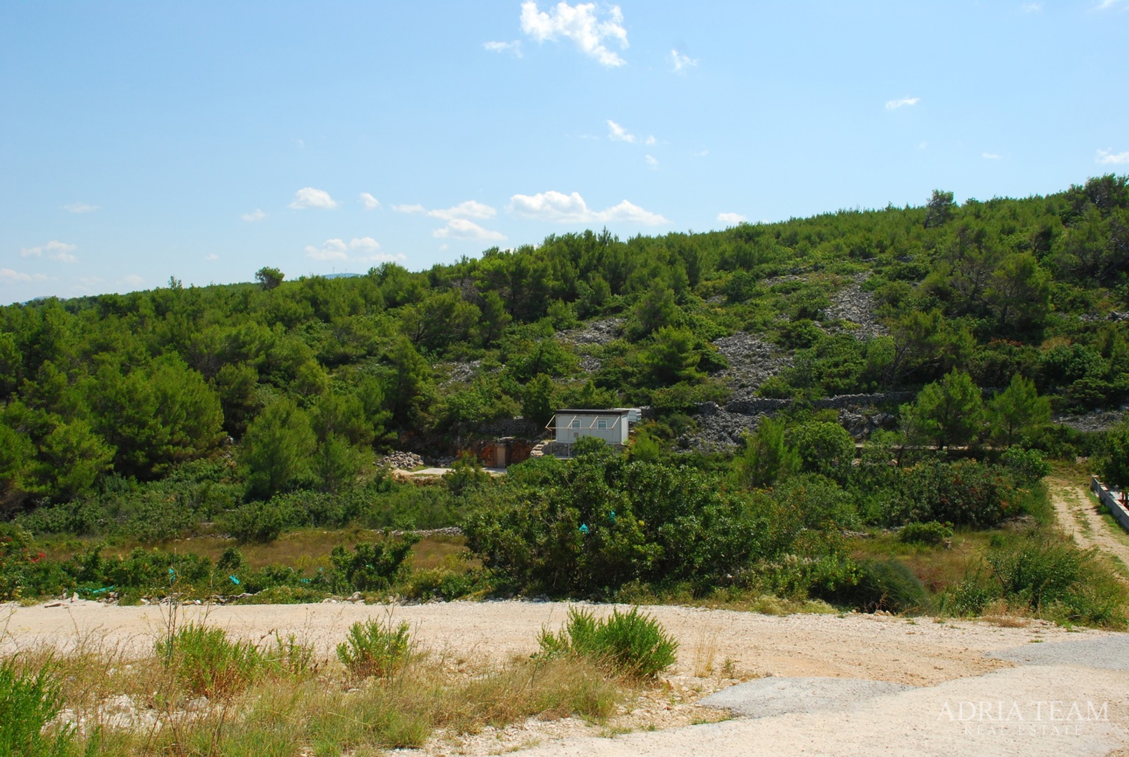 GRAĐEVINSKA PARCELA, NOVIGRAD - INVESTICIJA