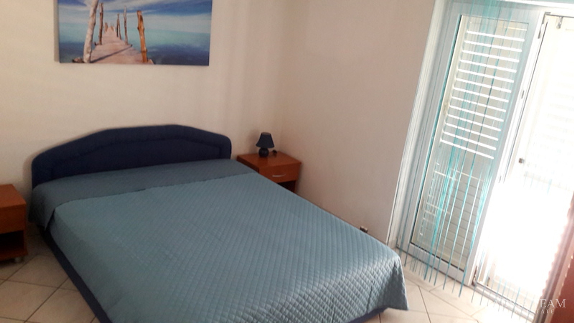 APARTMENT HOUSE - VIR