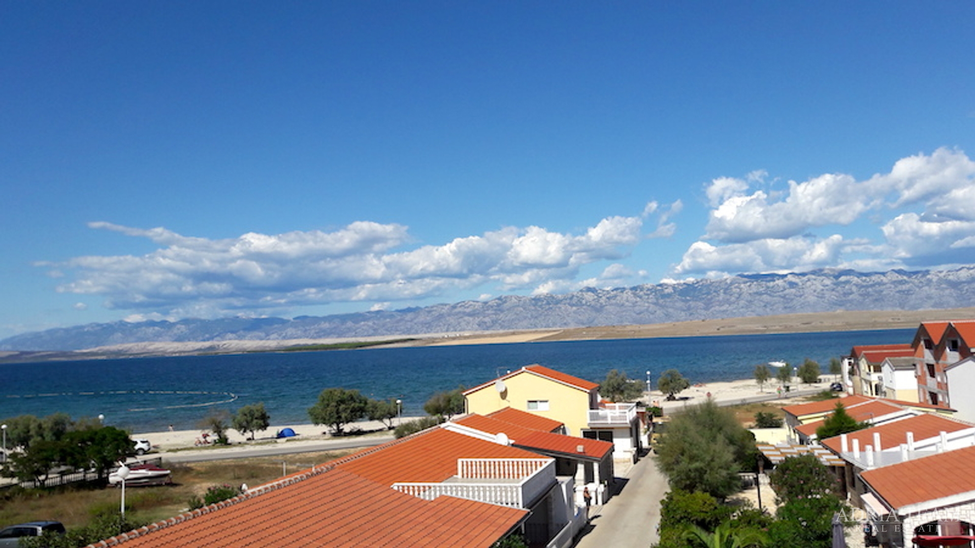 APARTMENT HOUSE - VIR