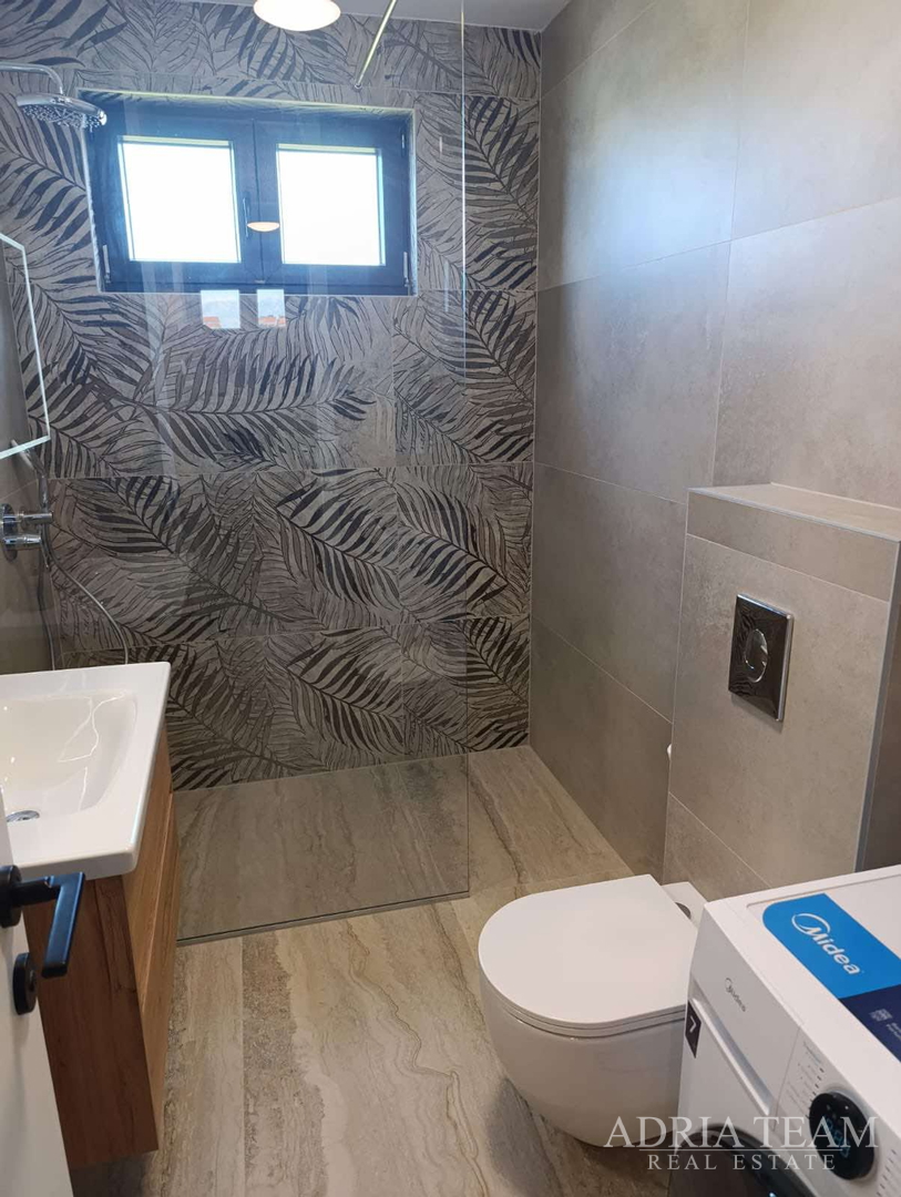 APARTMANI U NOVOGRADNJI, 20 m OD MORA - TOP POZICIJA!!! POVLJANA - PAG