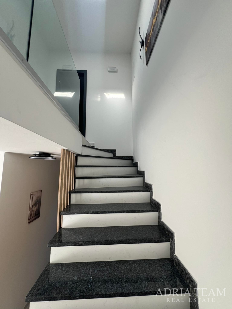 POLOVICA DVOJNE KUĆE,  NOVOGRADNJA - VIR