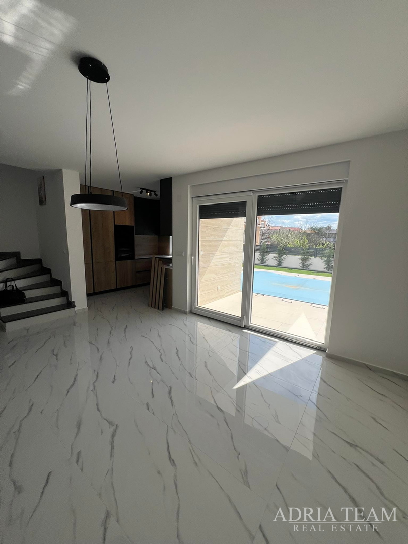 POLOVICA DVOJNE KUĆE,  NOVOGRADNJA - VIR