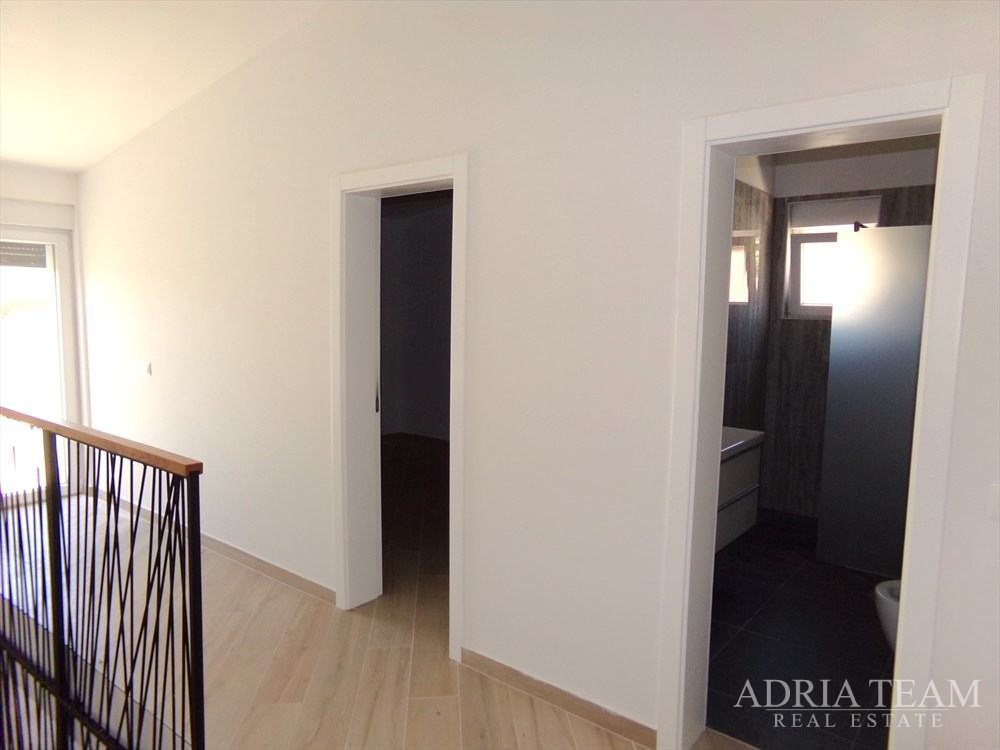 APARTMANI U NOVOGRADNJI - PAG, ŠIMUNI