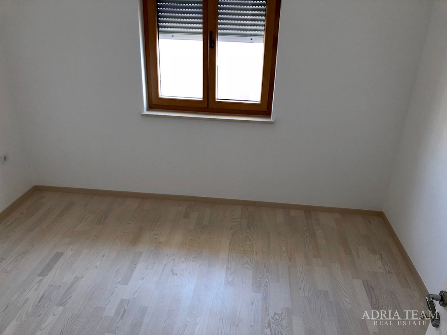 LUKSUZNI APARTMAN - 1. RED DO MORA