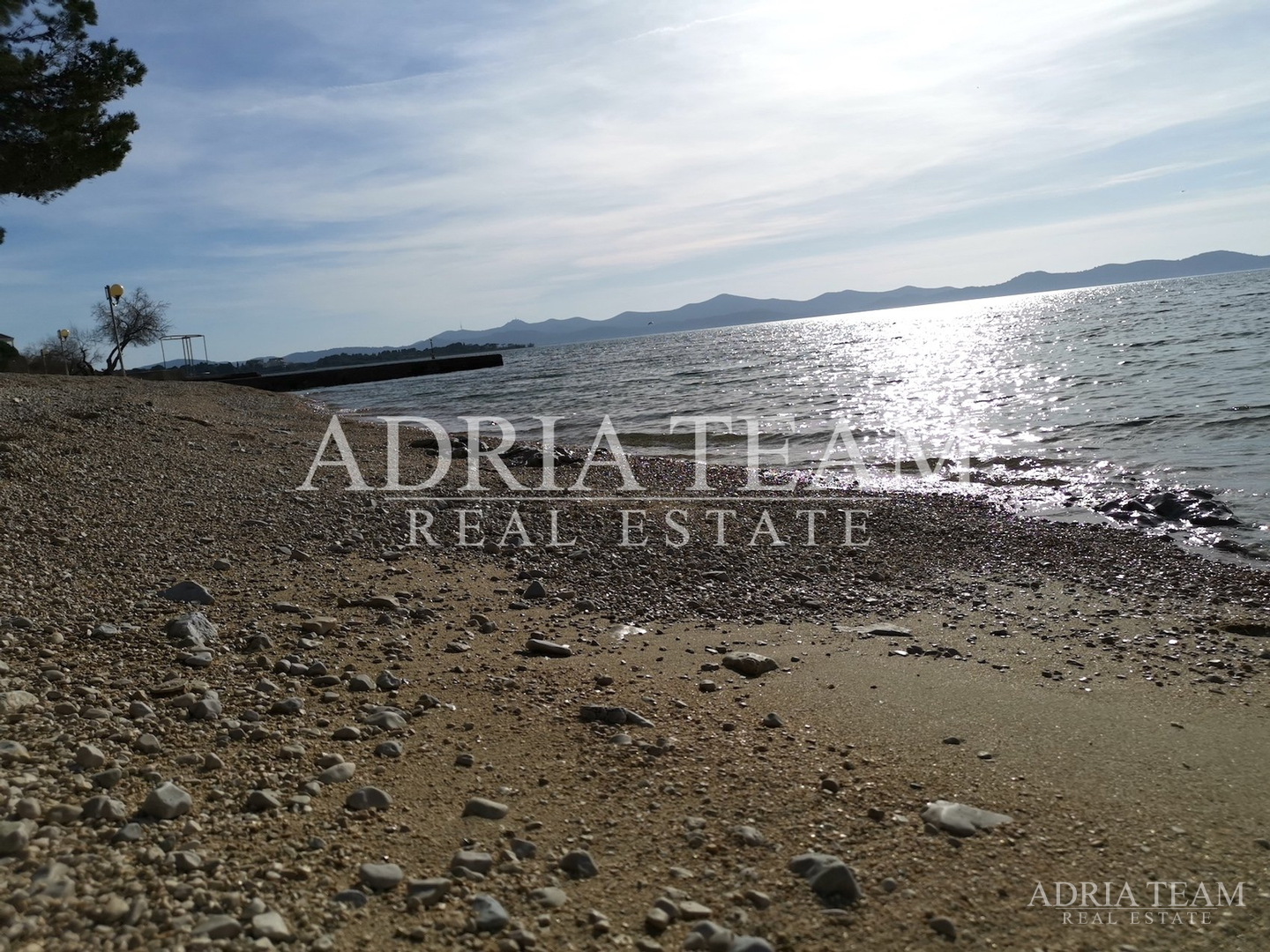 LUXUSVILLEN MIT POOL, 2. REIHE AM MEER, PAŠMAN