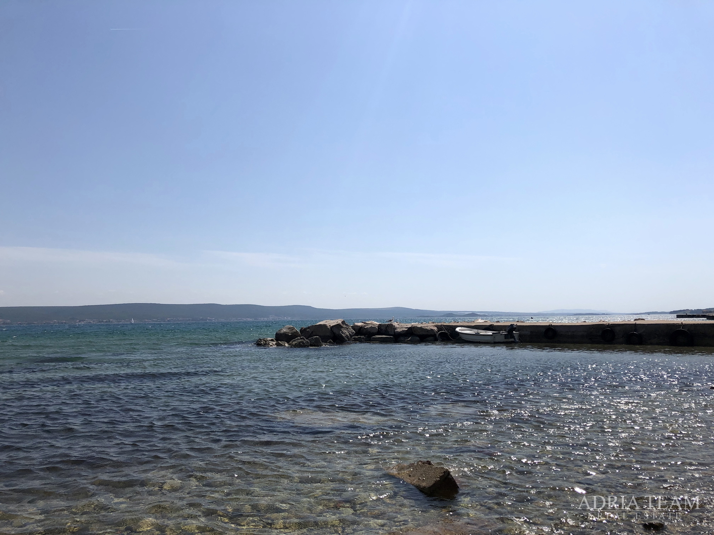 LUXUSVILLEN MIT POOL, 2. REIHE AM MEER, PAŠMAN