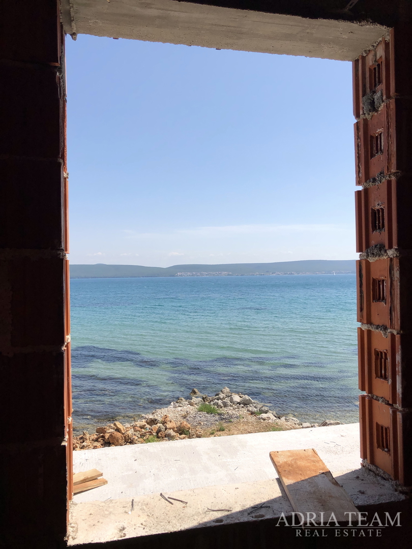 LUXUSVILLEN MIT POOL, 2. REIHE AM MEER, PAŠMAN