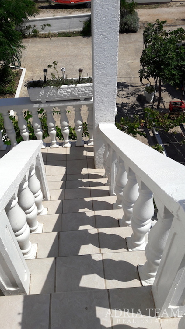 APARTMENT HOUSE WITH SEA VIEW - VIR