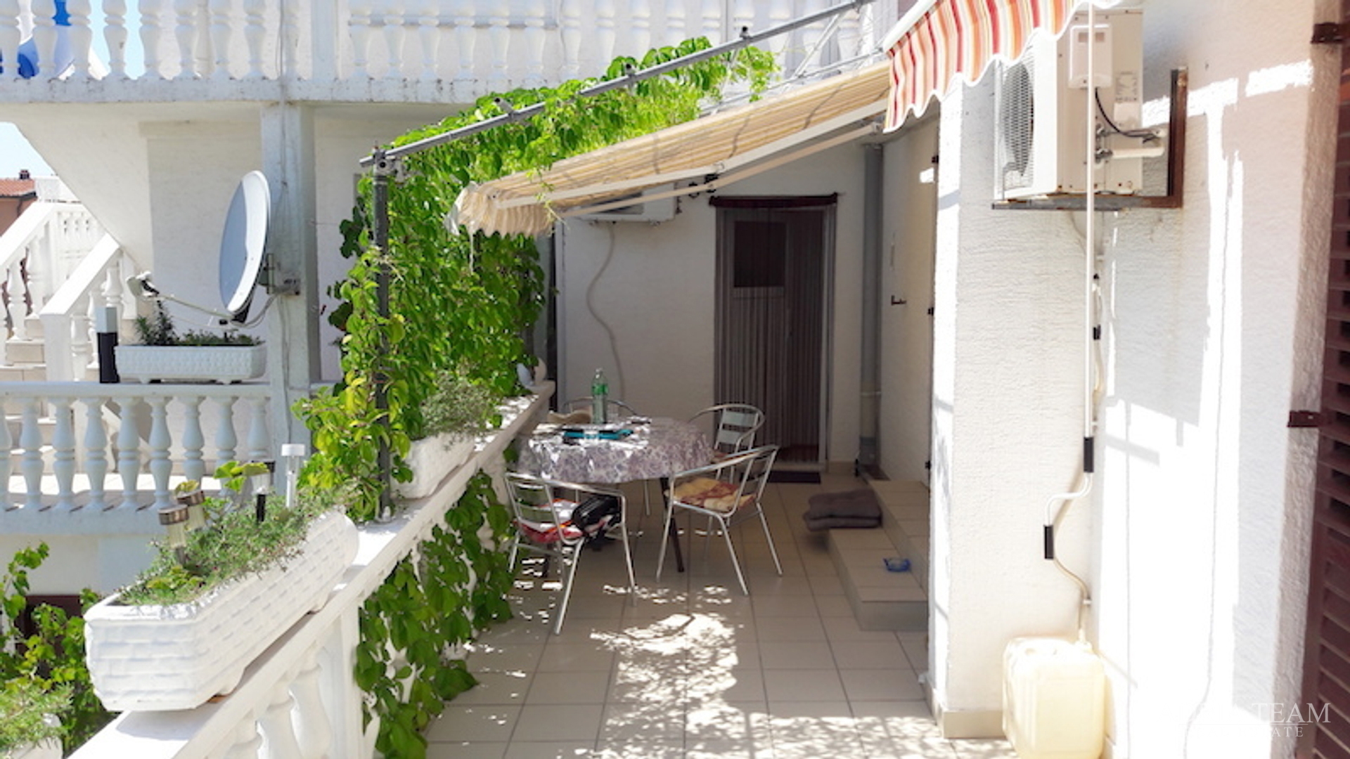 APARTMENT HOUSE WITH SEA VIEW - VIR