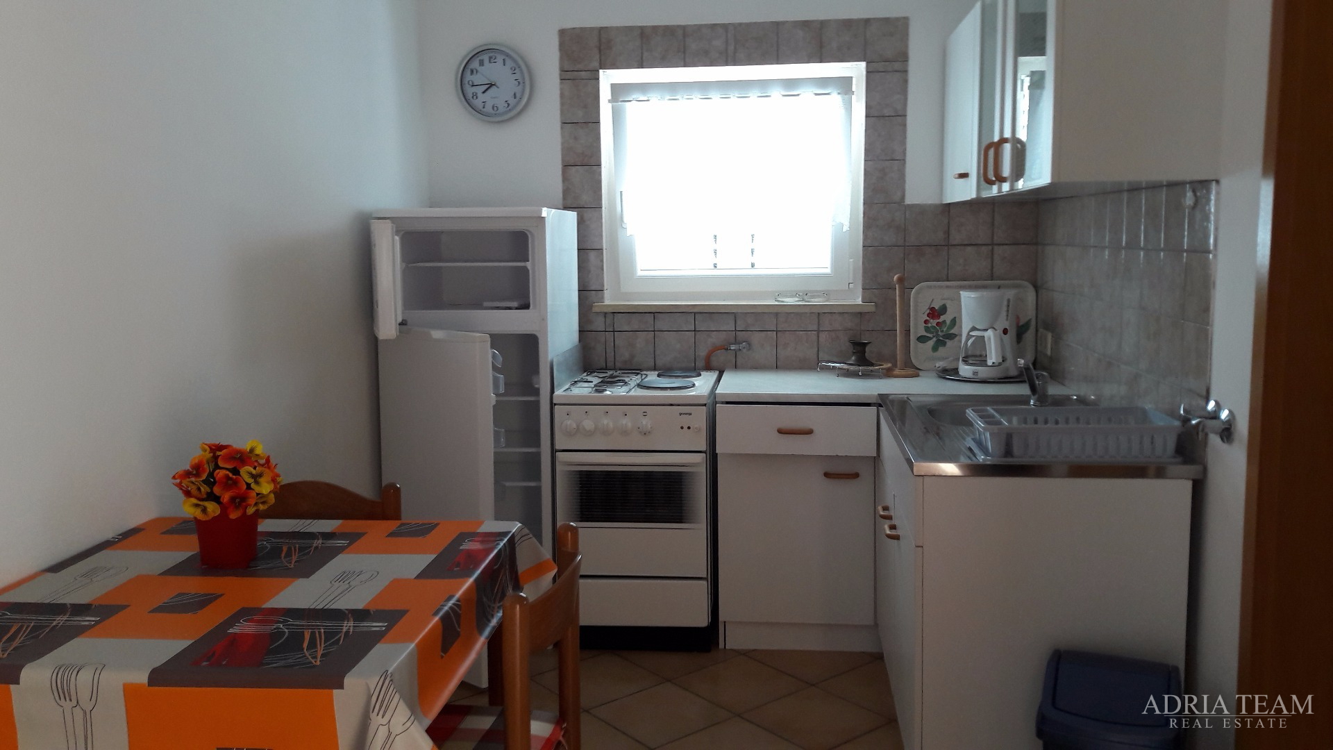 APARTMANSKA KUĆA - 1. RED DO MORA