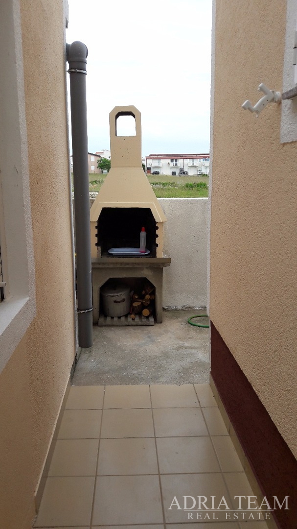 APARTMANSKA KUĆA - 1. RED DO MORA