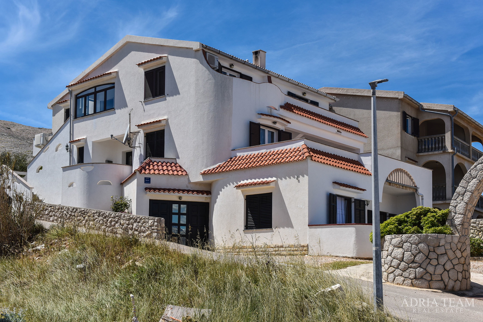 APARTMENTS IN A HOUSE, 150 M FROM THE SEA - PAG