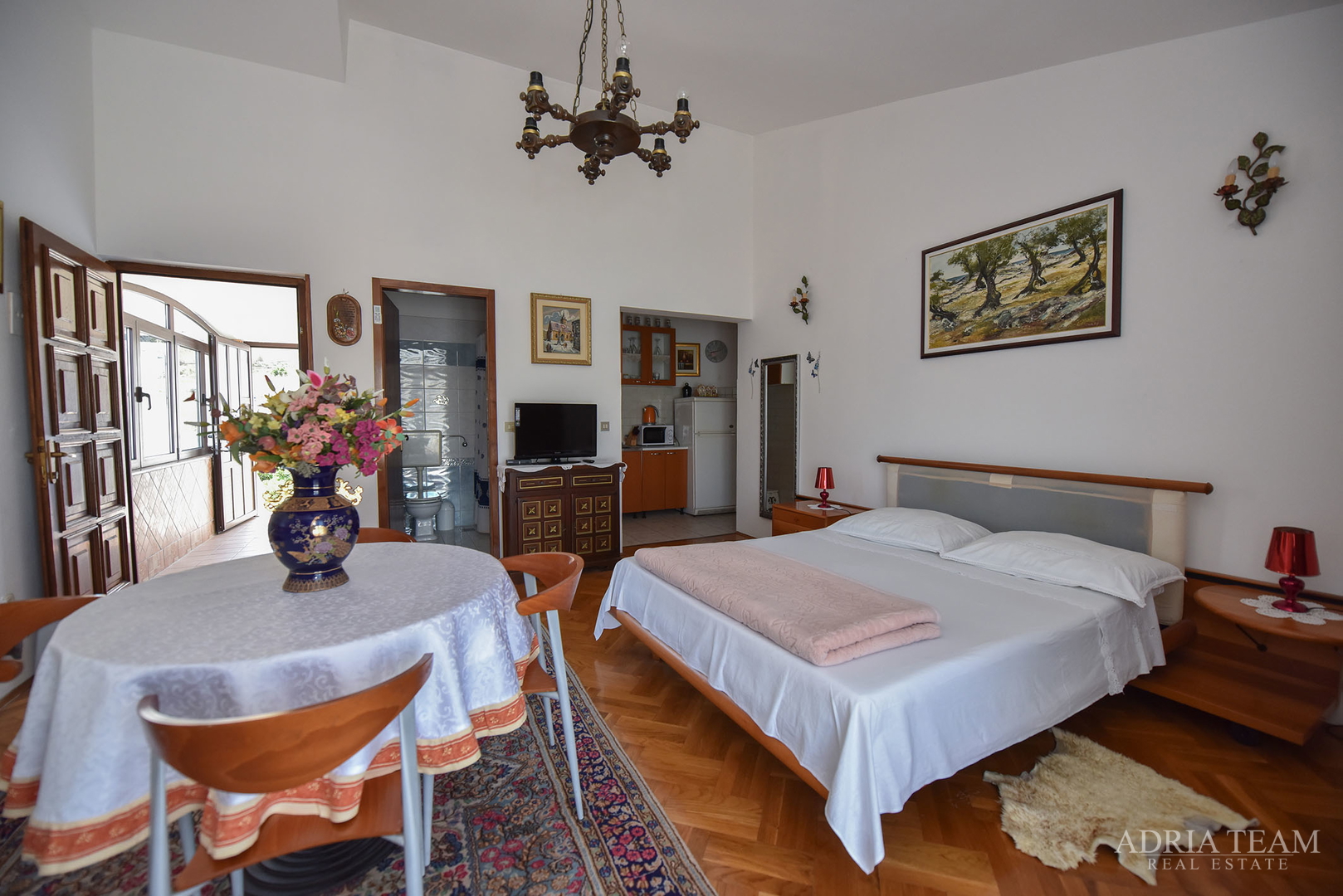 APARTMENTS IN A HOUSE, 150 M FROM THE SEA - PAG