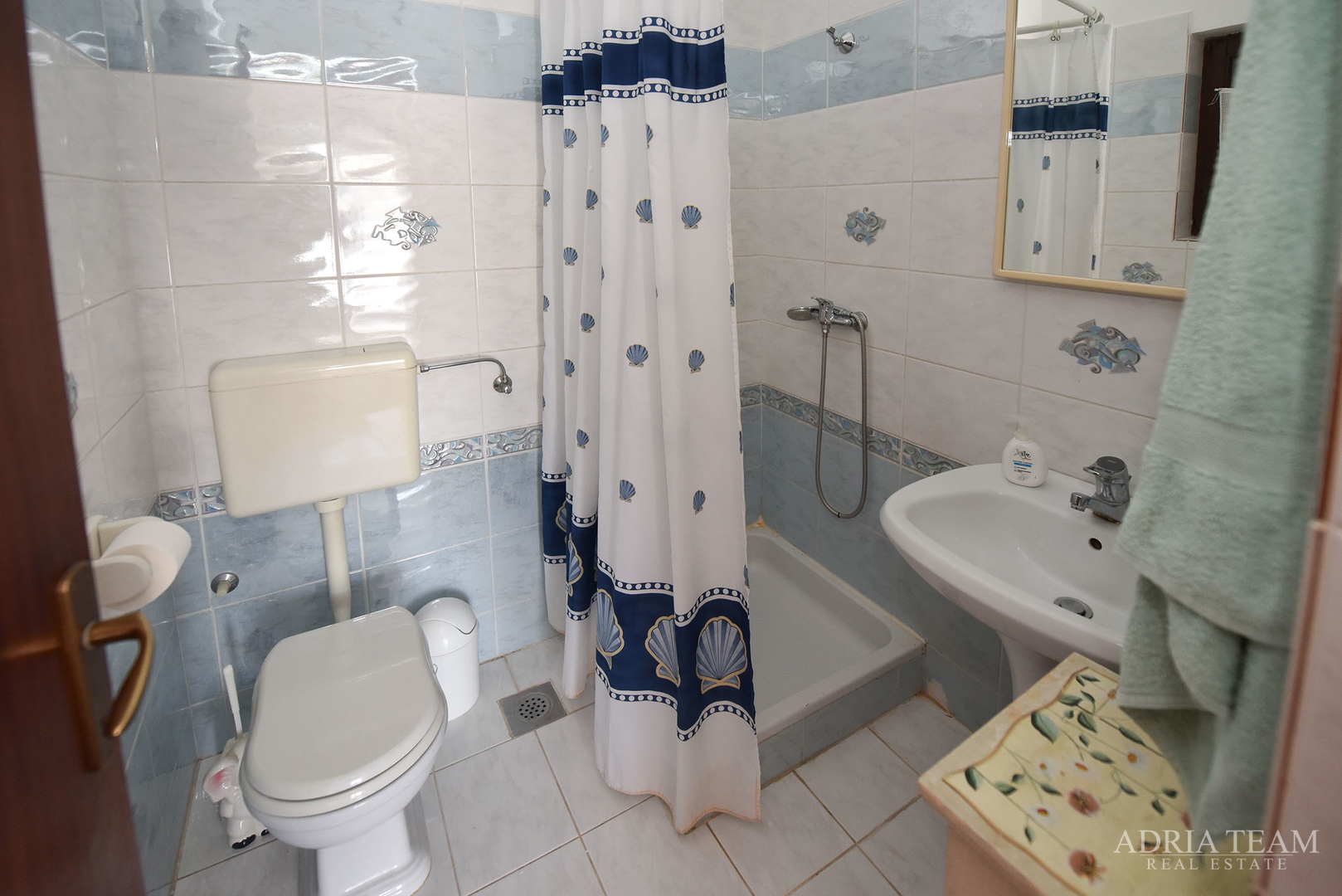 APARTMENTS IN A HOUSE, 150 M FROM THE SEA - PAG