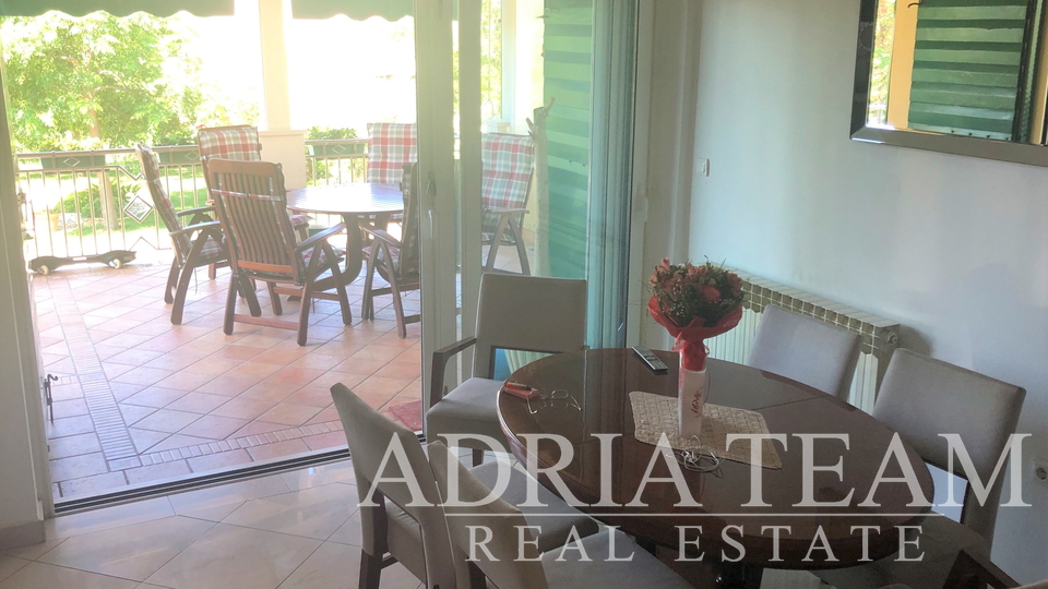 RODINNÁ VILA S VELKOU ZAHRADOU, TOP POZICE, ZADAR - BORIK