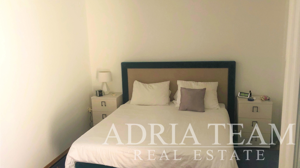 RODINNÁ VILA S VELKOU ZAHRADOU, TOP POZICE, ZADAR - BORIK