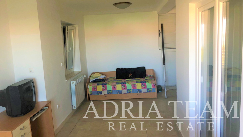 RODINNÁ VILA S VELKOU ZAHRADOU, TOP POZICE, ZADAR - BORIK