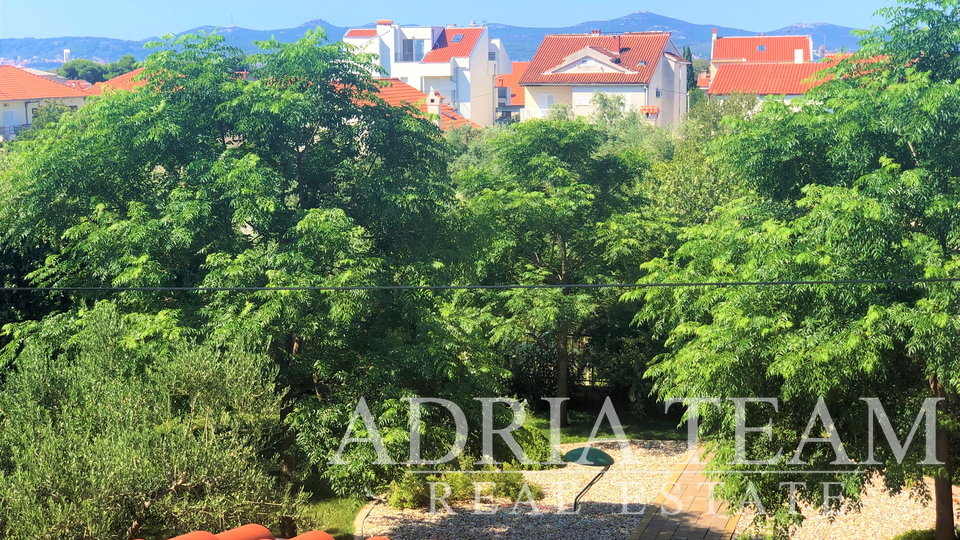 RODINNÁ VILA S VELKOU ZAHRADOU, TOP POZICE, ZADAR - BORIK