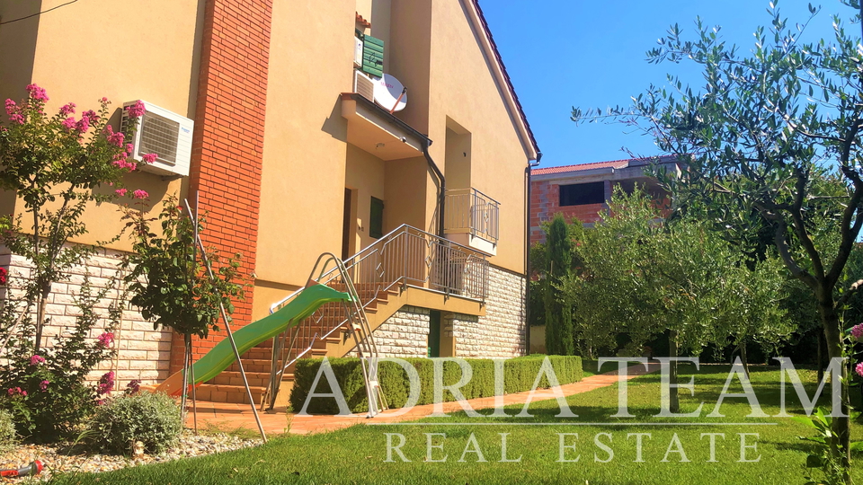 RODINNÁ VILA S VELKOU ZAHRADOU, TOP POZICE, ZADAR - BORIK