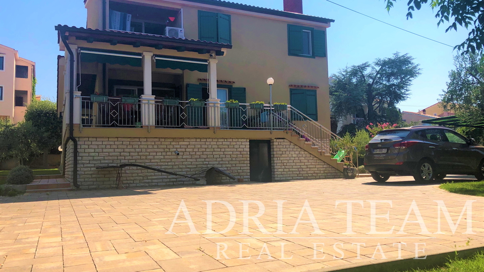 RODINNÁ VILA S VELKOU ZAHRADOU, TOP POZICE, ZADAR - BORIK